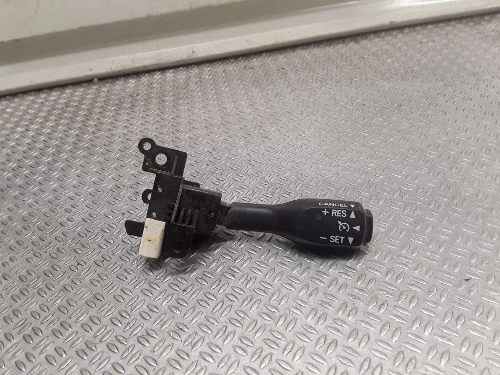 Cruise control stalk