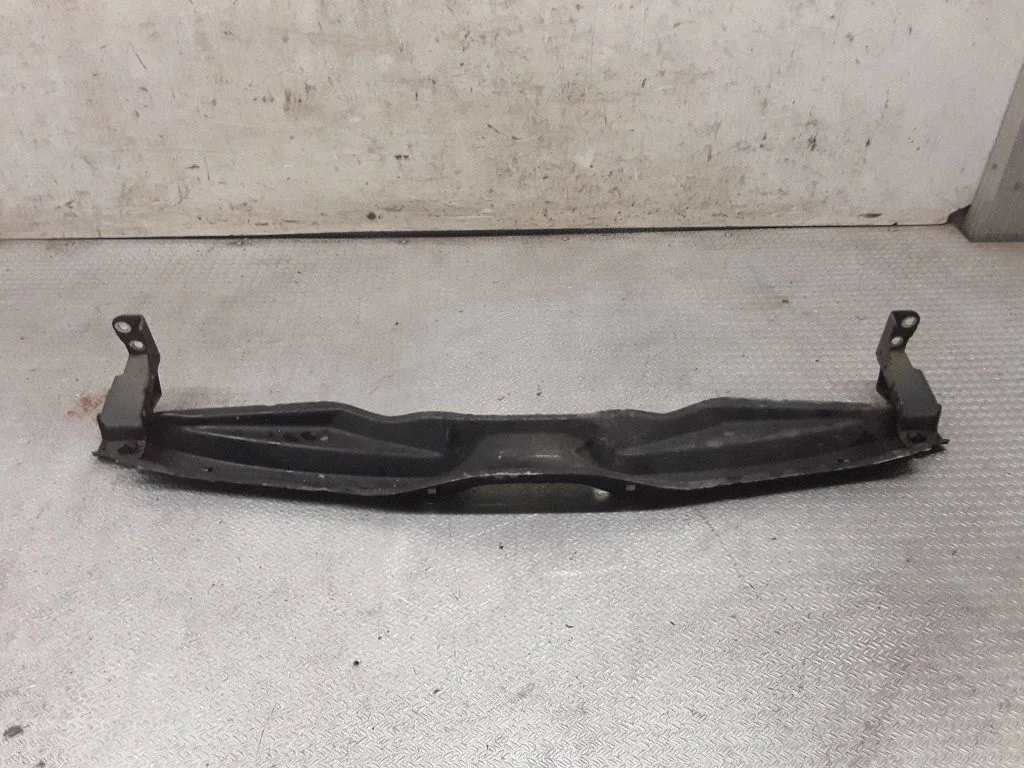 Top upper radiator support slam panel