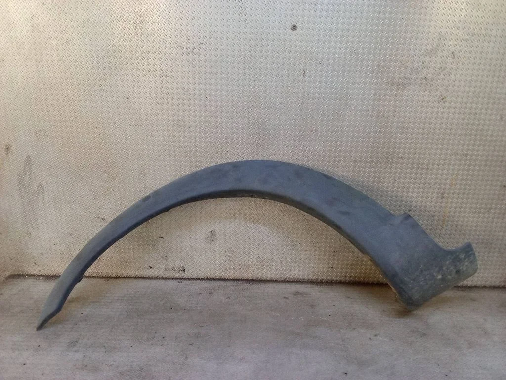 Fender trim (molding) 9190877