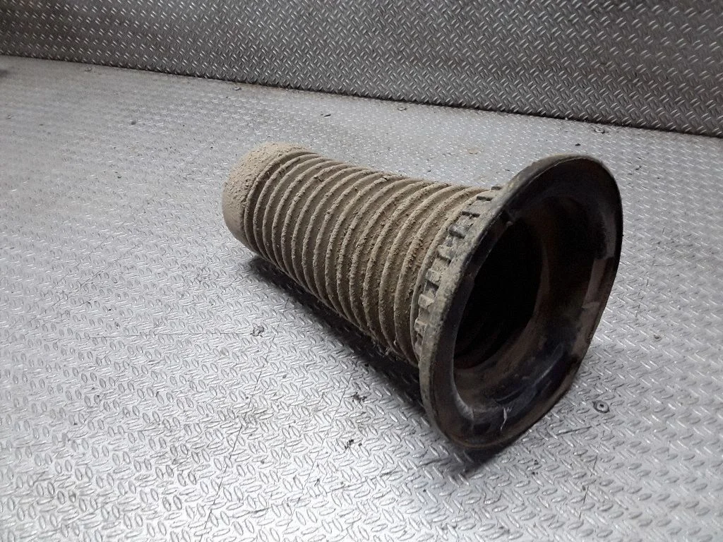Rear strut damper dust cover boot – Land Rover Freelander (1996-2006)