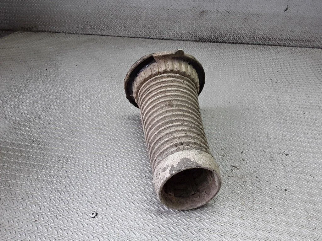 Rear strut damper dust cover boot – Land Rover Freelander (1996-2006)