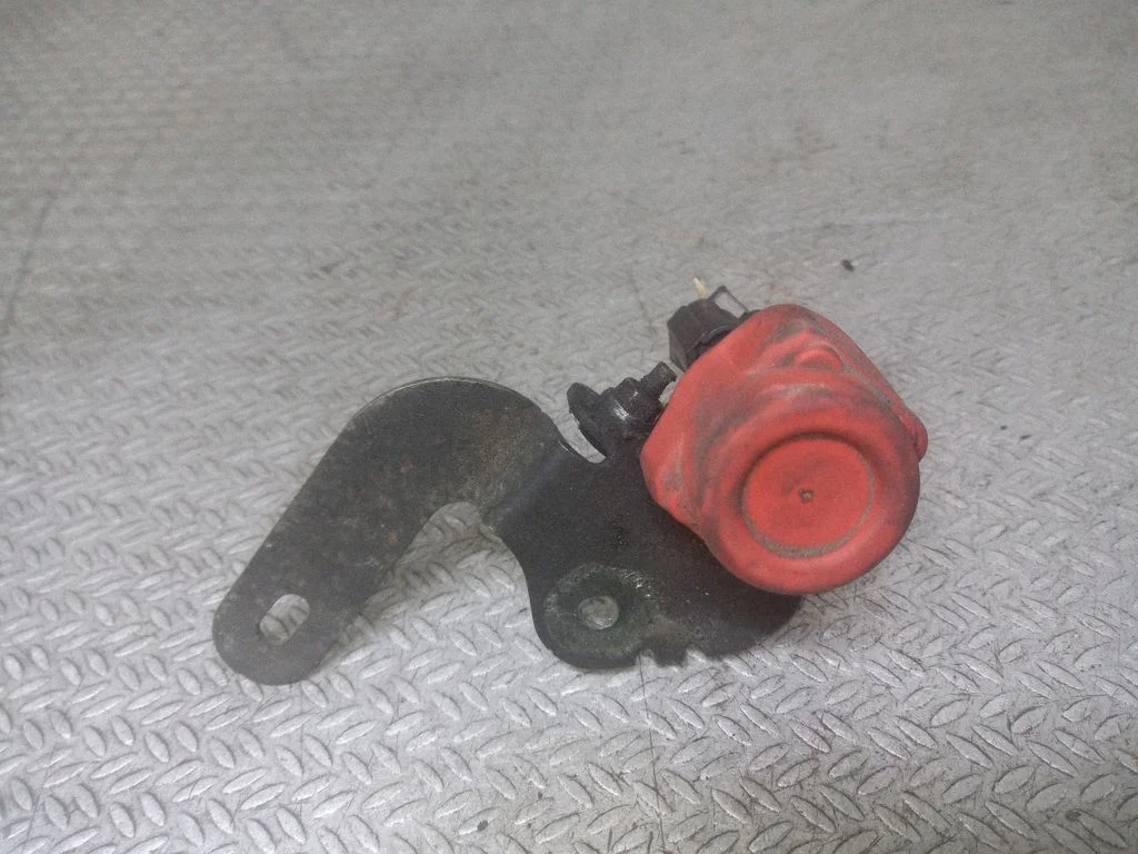 Fuel cut-off switch – Renault Thalia II (2008-)