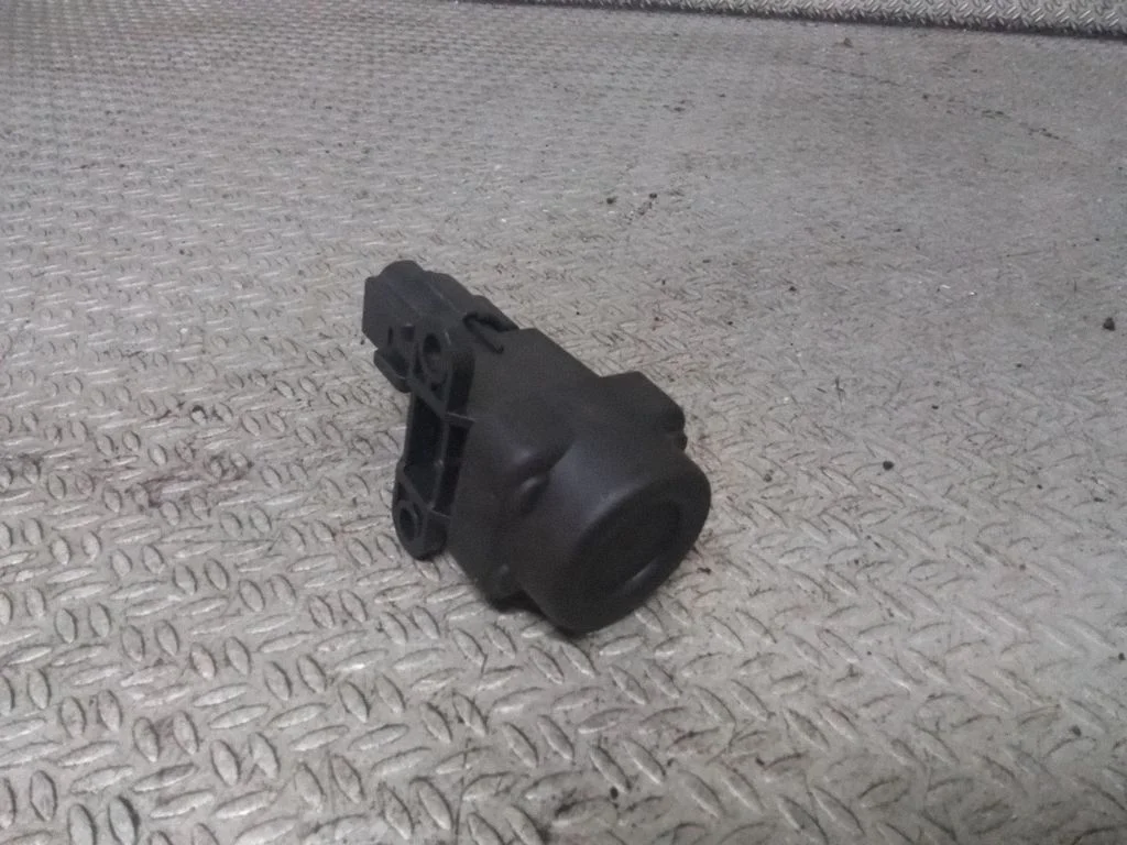 Fuel cut-off switch – Honda CR-V (2002-2006)