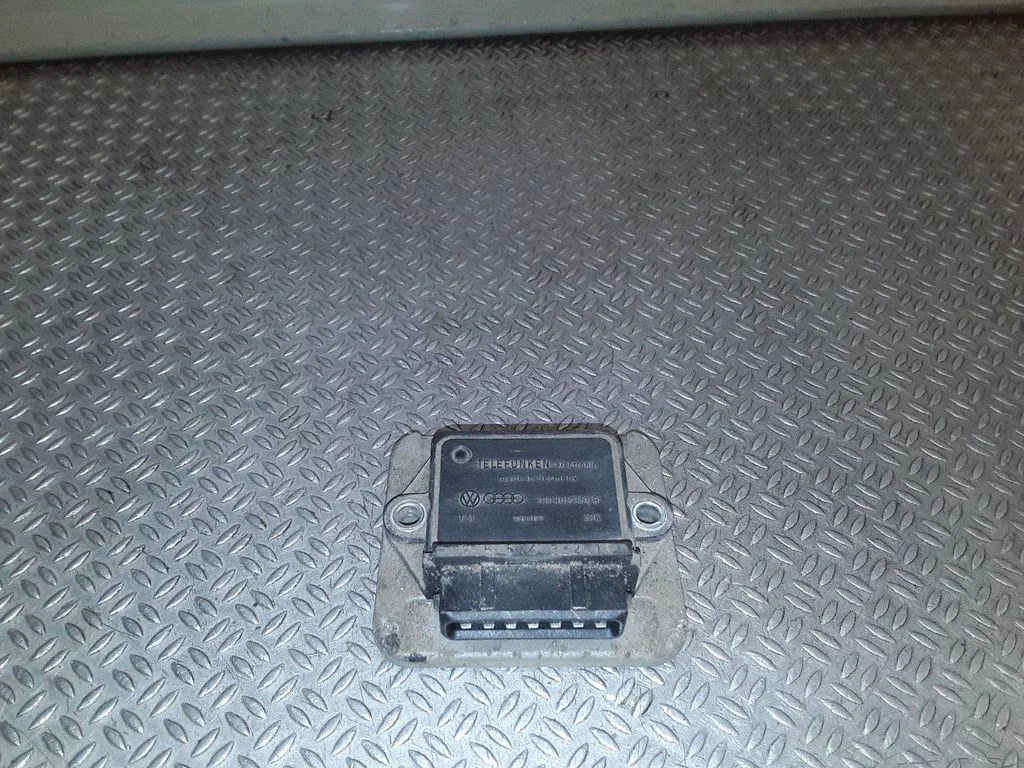 Ignition amplifier control unit – Volkswagen Golf II (1984-1991)