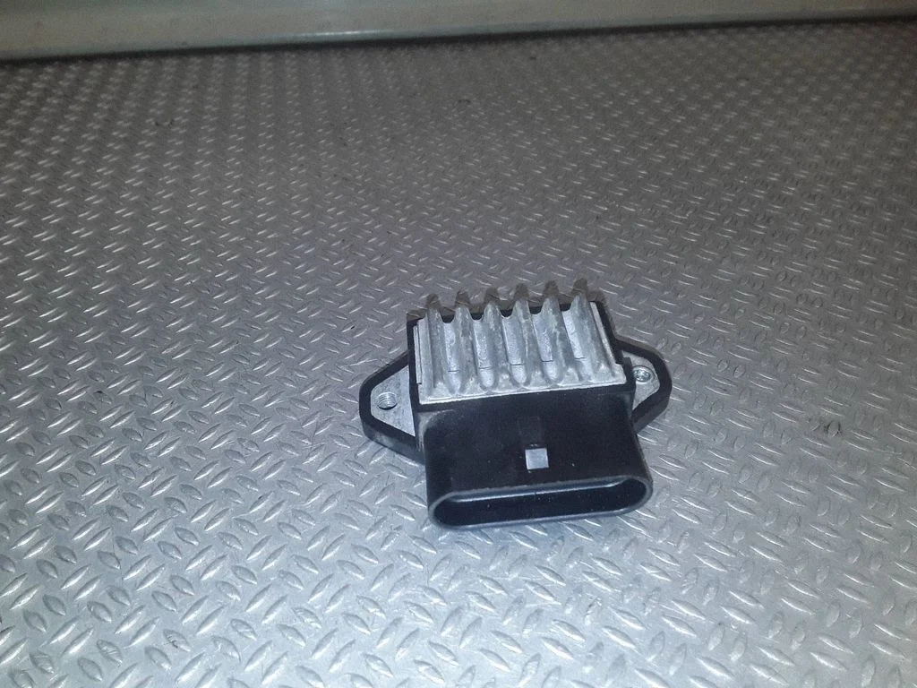 Ignition amplifier control unit