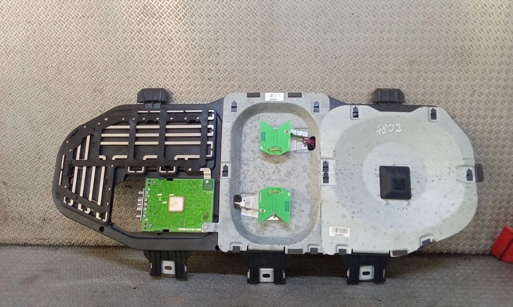 Aerial GPS antenna A2518201375