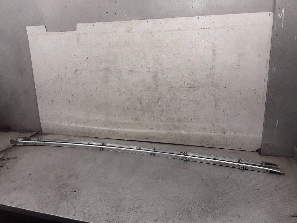 Roof bar rail 13279344