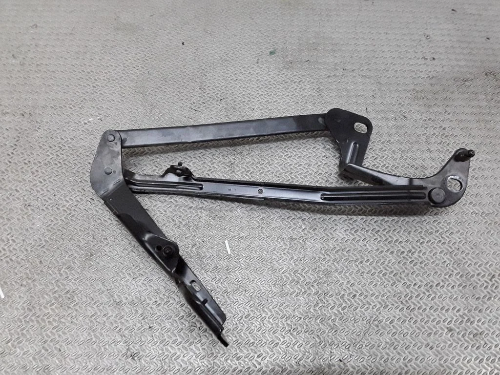 Convertible roof hinge – Volkswagen Eos (2006-2010)
