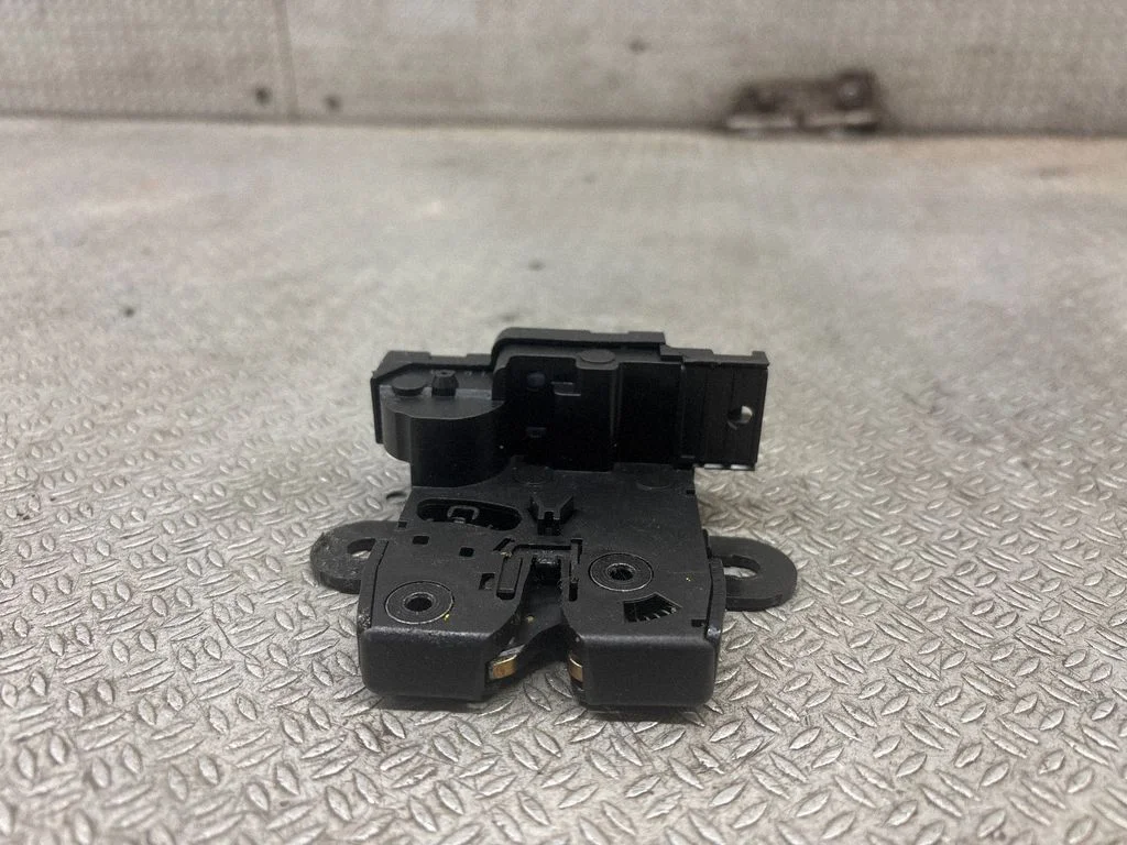 Convertible roof lock/latch 400138