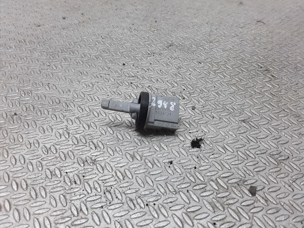 Interior temperature sensor 1K0907543A