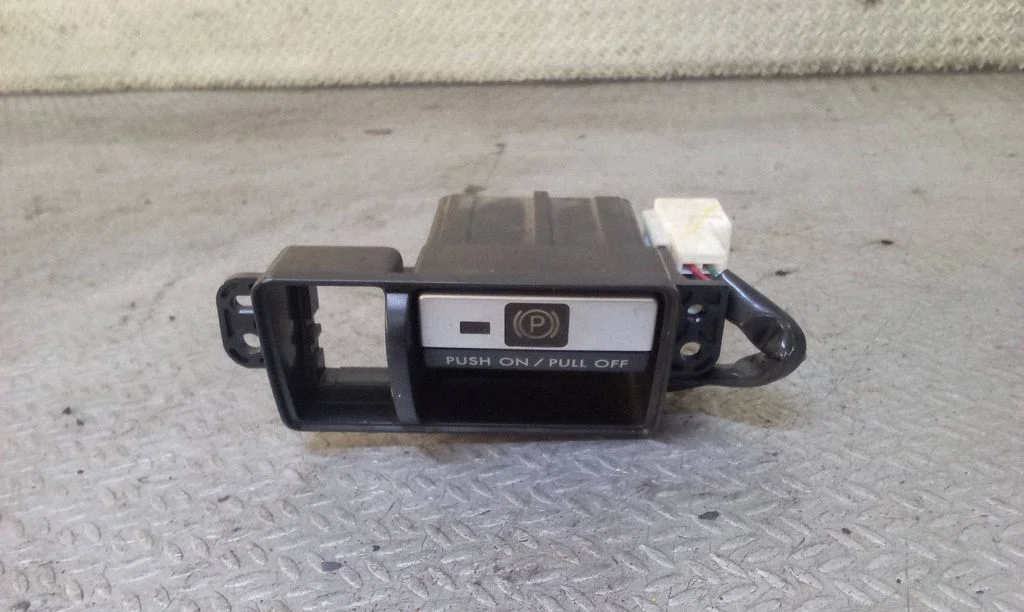Hand parking brake switch – Subaru Outback (2009-2014)