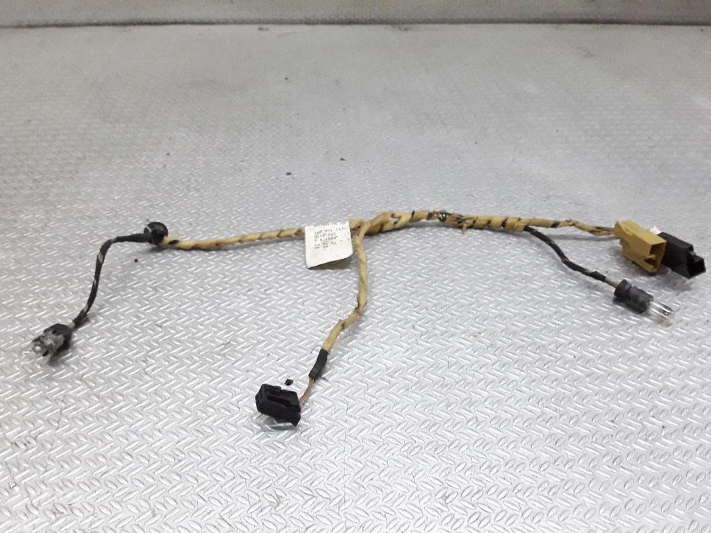 Tailgate/trunk wiring harness – Skoda Octavia Mk1 (1U) (1996-2004)