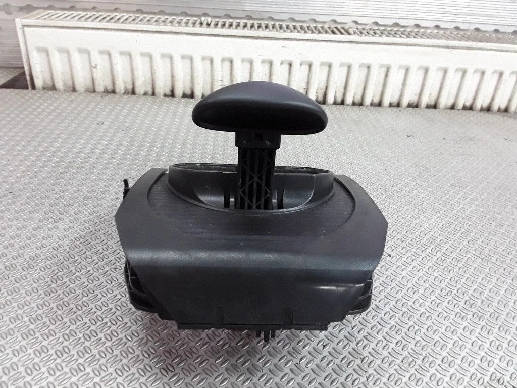 Steering wheel adjustment handle/lever – Mercedes-Benz E-Class W211 (2002-2009)