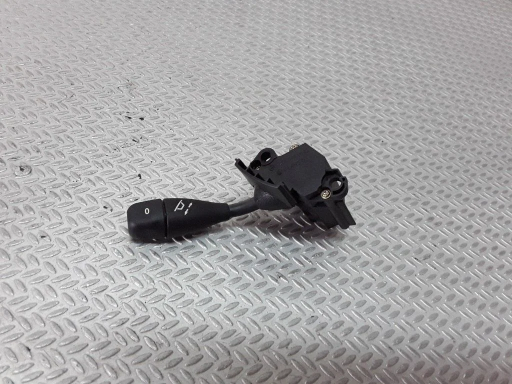 Steering wheel adjustment handle/lever A2205450022