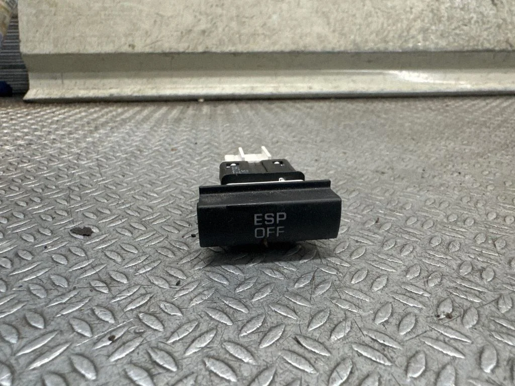 ESP (stabilitātes sistēmas) slēdzis 1Z0927134A