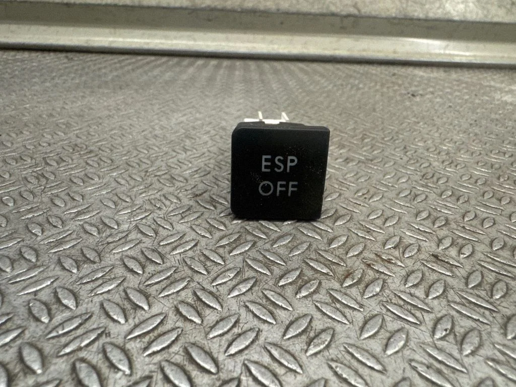 ESP (stabiilsussüsteemi) lüliti 1K0927117D