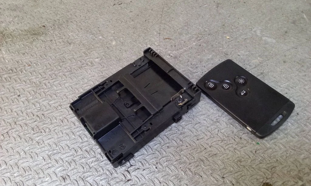 Ignition key card reader – Renault Laguna III (2007-2015)