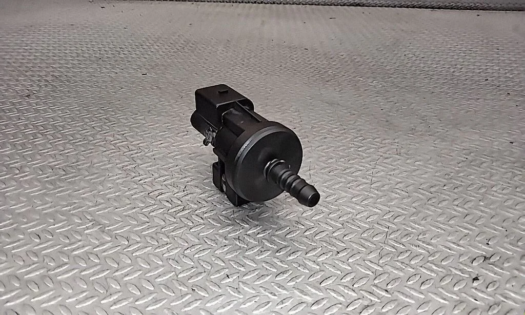 Fuel tank valve – Audi A6 Allroad C5 (1999-2005)
