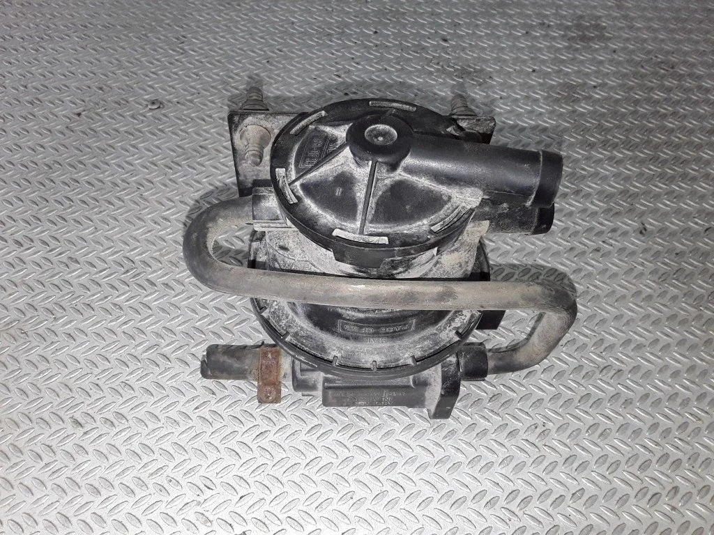 Fuel tank valve – Audi A8 S8 D2 4D (1994-2002)