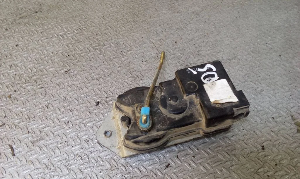 Central locking motor – rear right