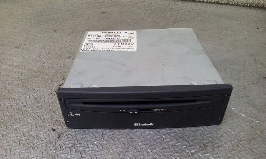Navigation unit CD/DVD player 8200751298