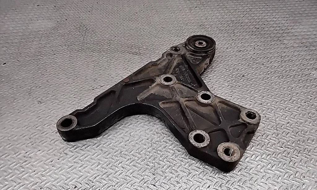 Eesmise reduktori klamber – Land Rover Freelander (1996-2006)
