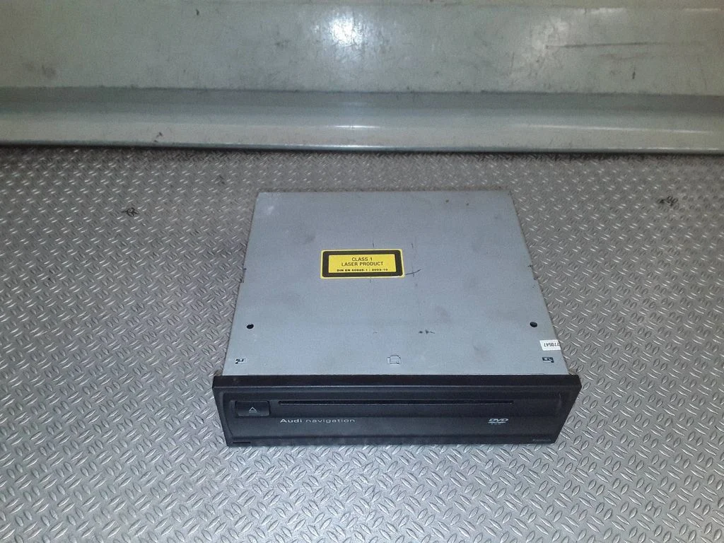 Navigation unit CD/DVD player 4E0919887M