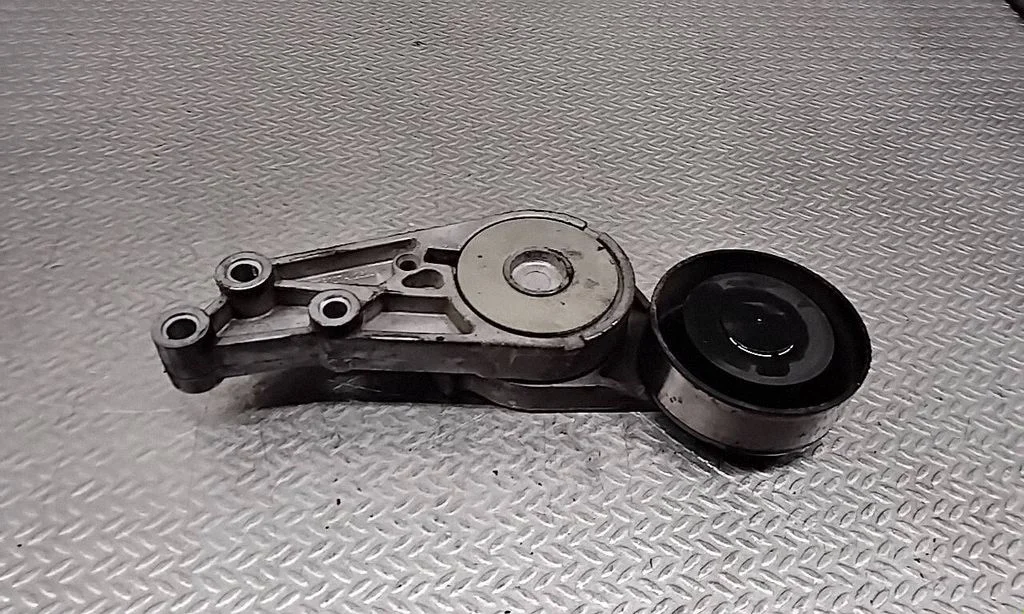 Belt tensioner pulley