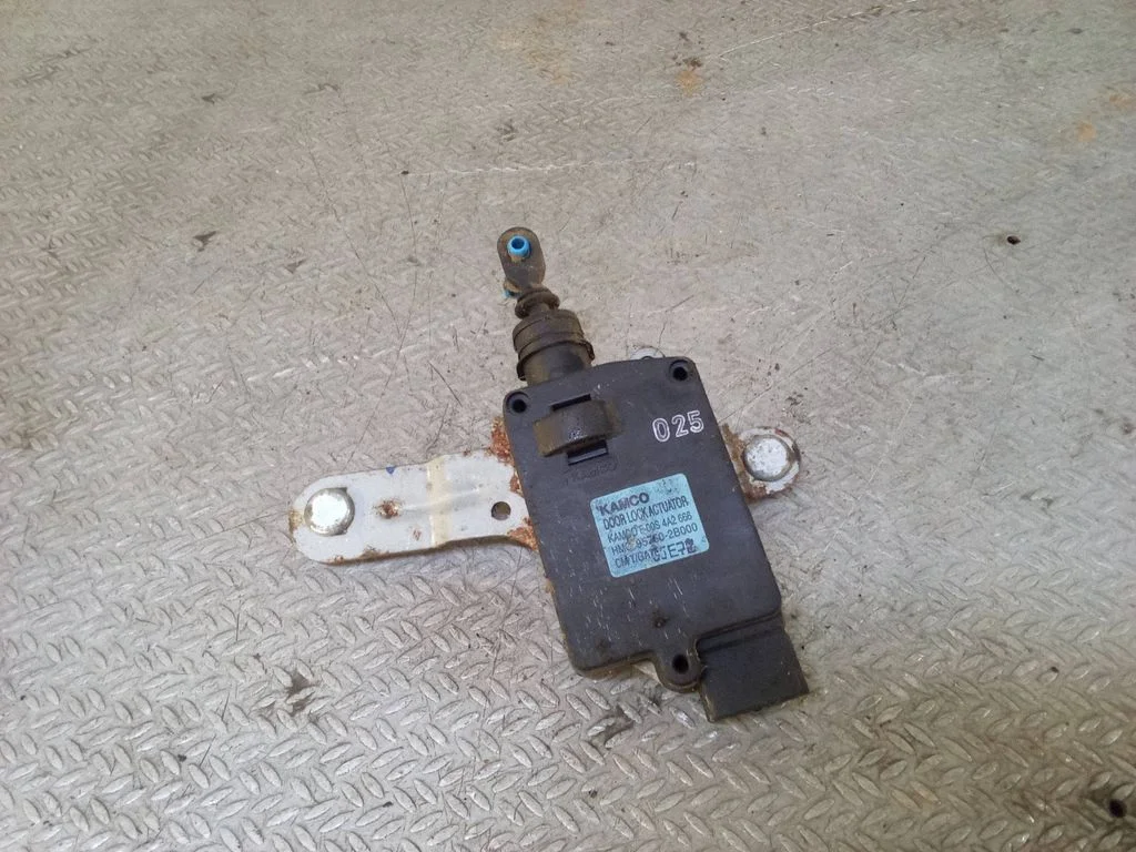 Tailgate boot lock/latch motor 957502B000