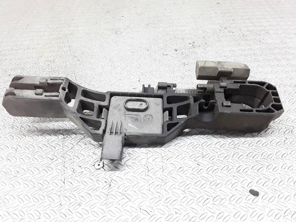 Rear door exterior handle/bracket 8200008430