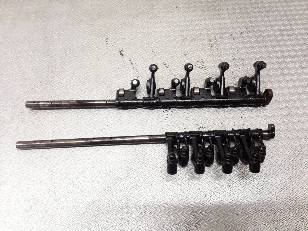 Valve rocker arm