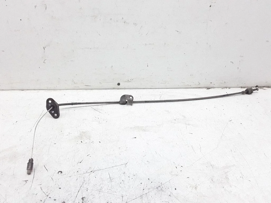 Throttle cable