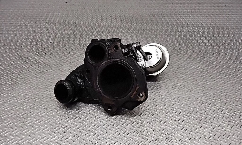 Engine shut-off valve