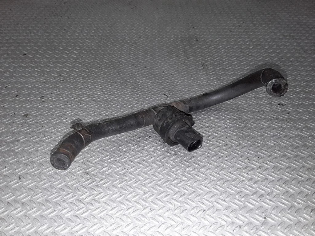 Fuel temperature sensor 038906081B