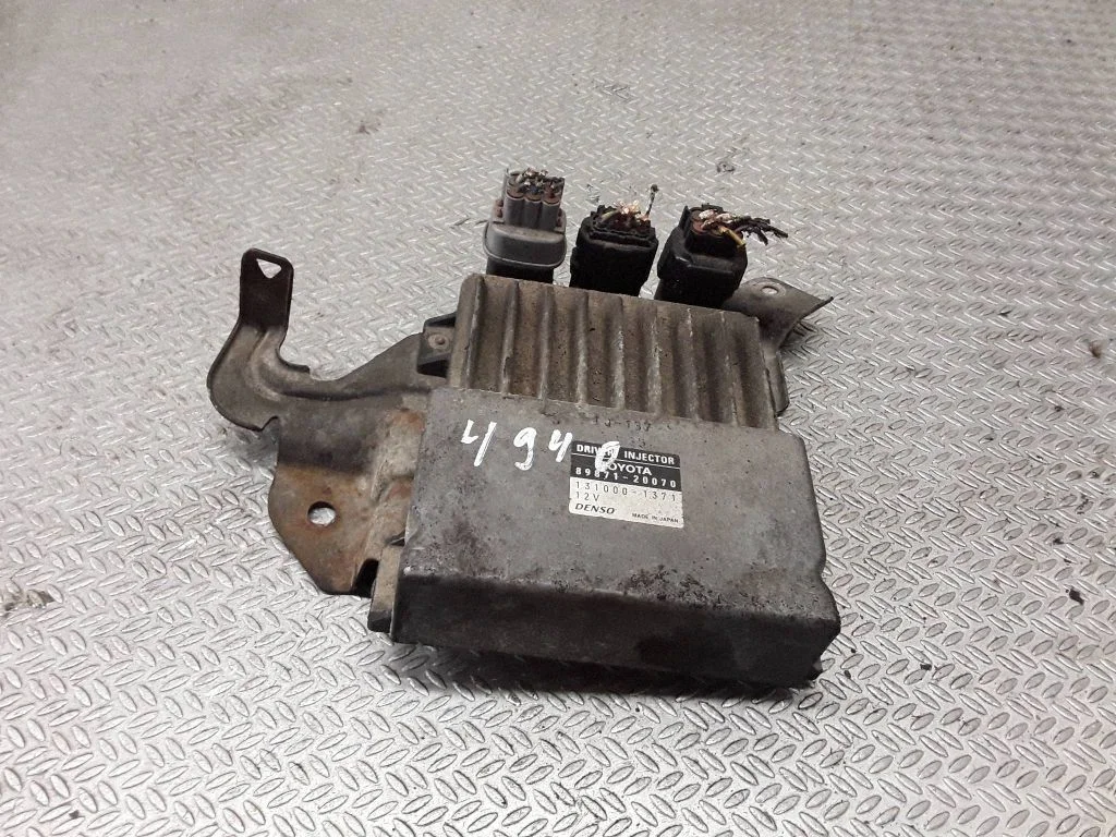 Fuel injection control unit/module – Toyota Corolla Verso AR10 (2004-2009)