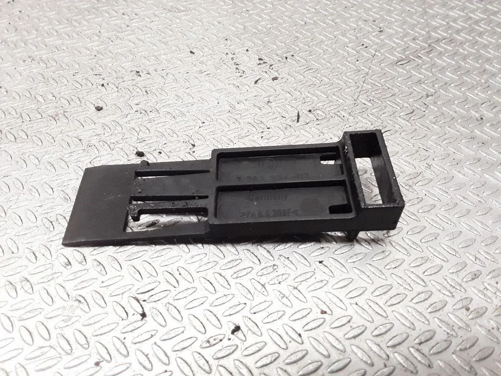 Radiator mount bracket 778832403