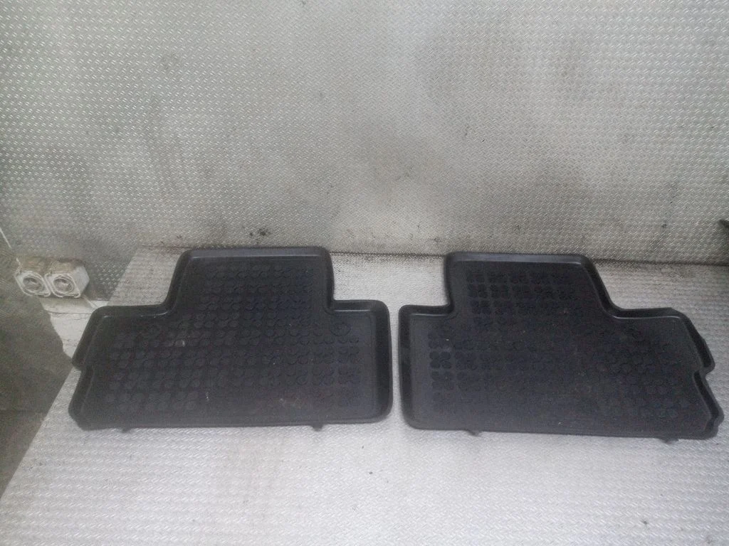 Põrandamattide komplekt