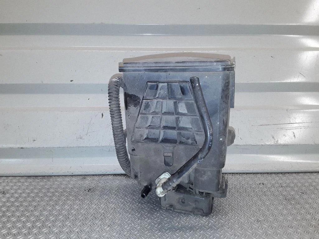 Active carbon filter fuel vapour canister 13315675