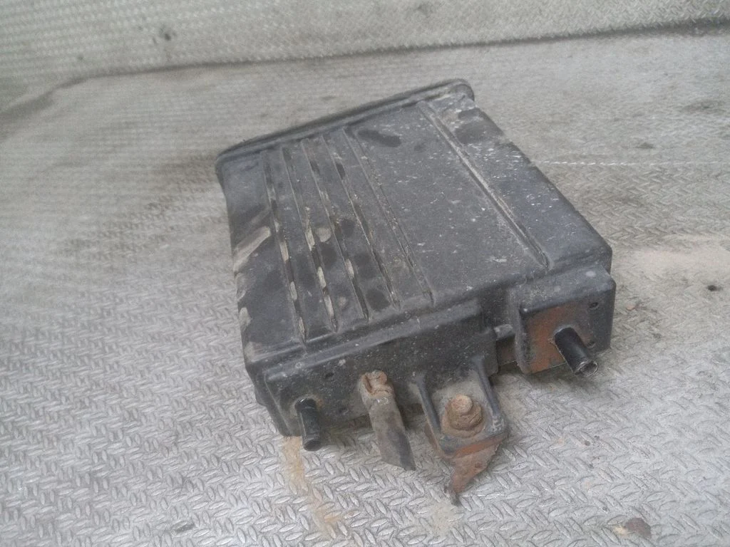 Active carbon filter fuel vapour canister 1386007080