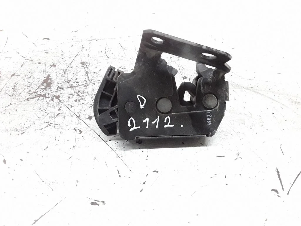 Tailgate lock latch 30649107