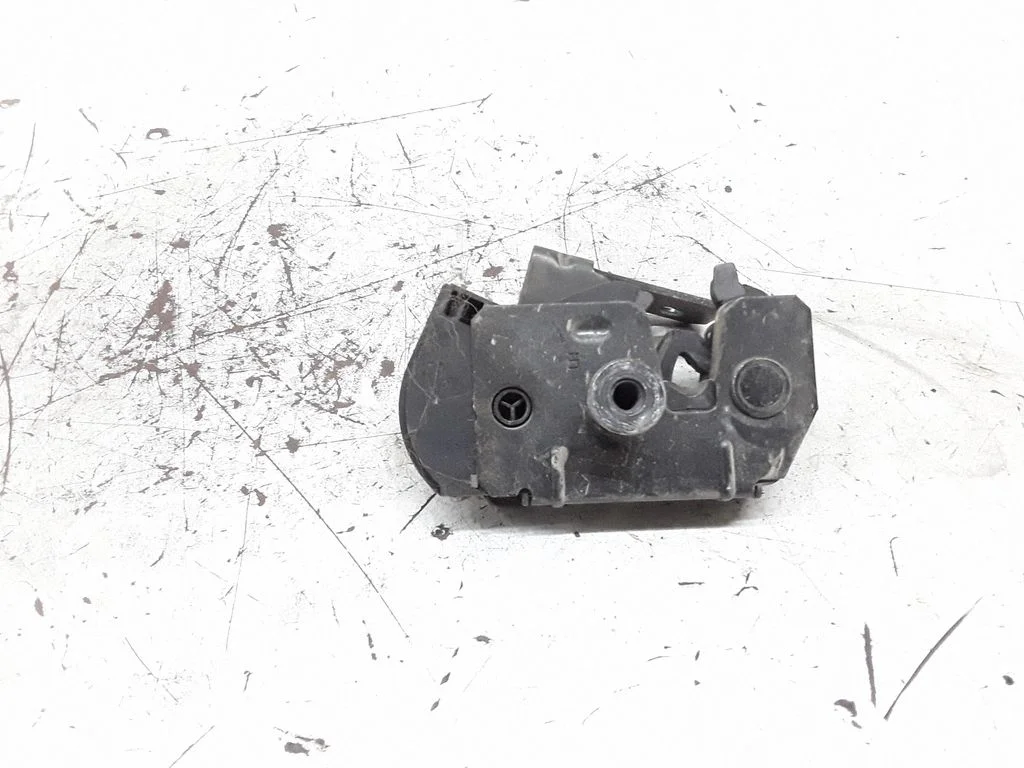 Tailgate lock latch 30649106