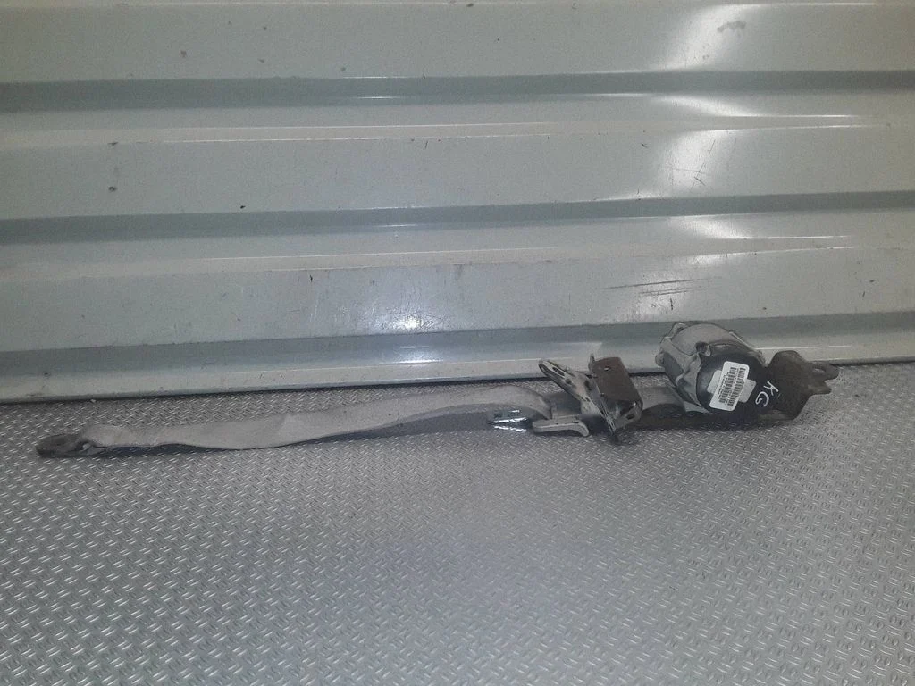 Third row seat belt P0TS771L2AE