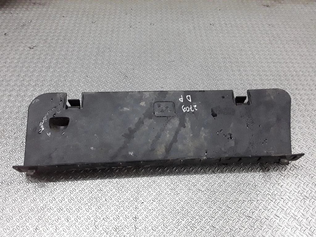 Sill/side skirt trim YC15V11660AE