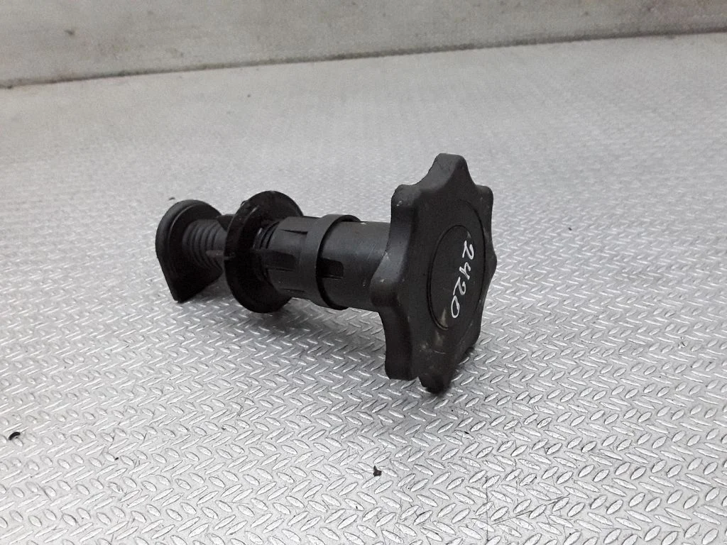 Spare wheel bolt 8E0804899A