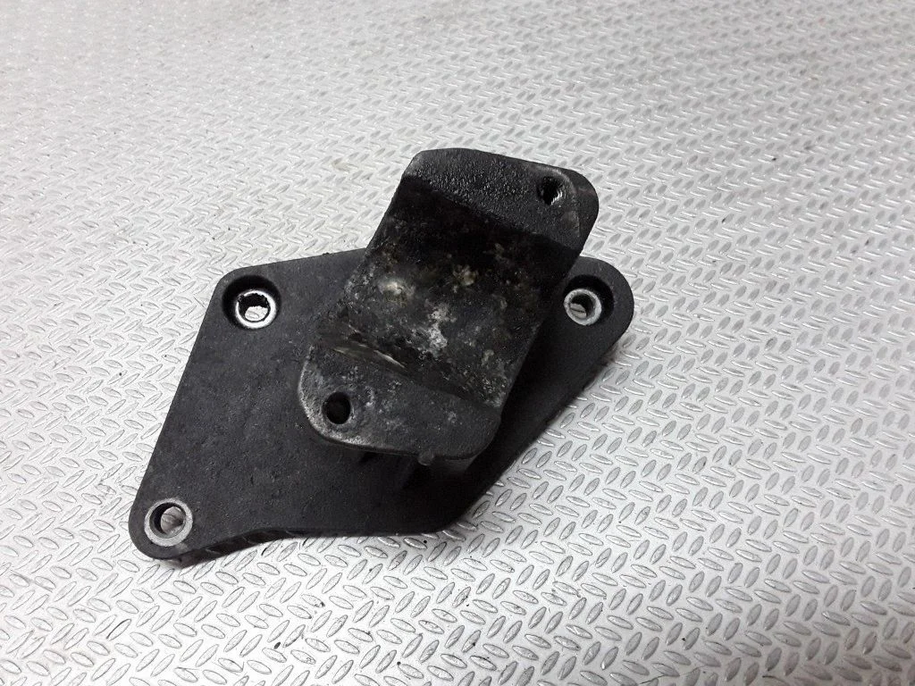 Wspornik rury intercoolera 7M3145961F