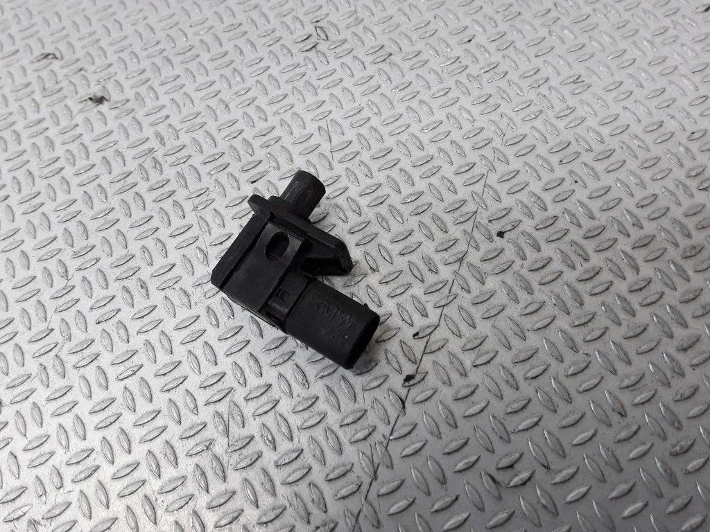 Bonnet alarm switch sensor 8352229