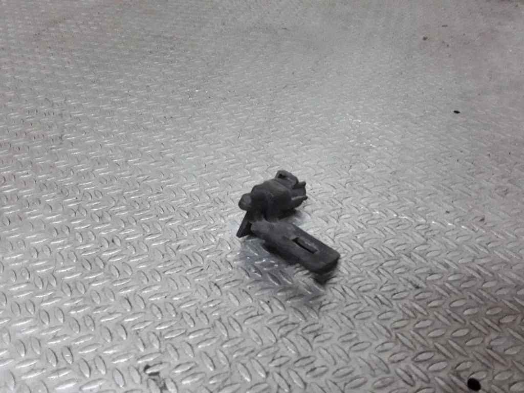 Outside/exterior temperature sensor 56042395