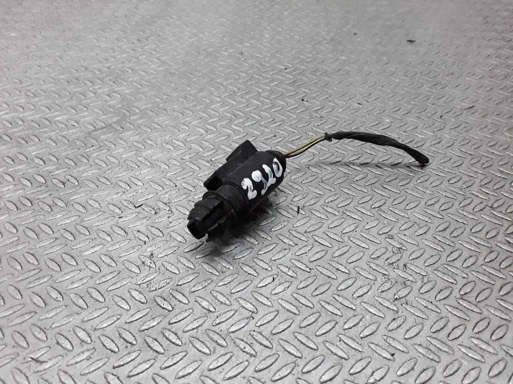 Outside/exterior temperature sensor 1J0973702