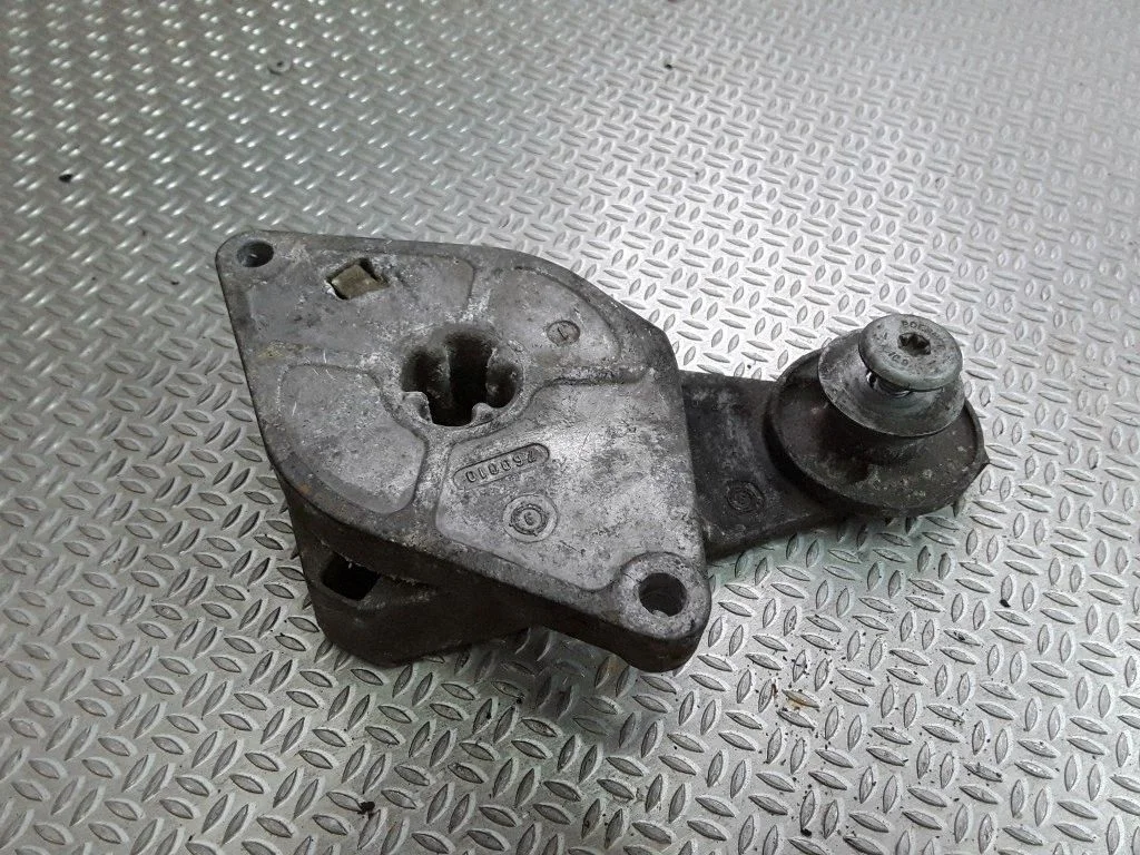 Timing belt tensioner PQG100141