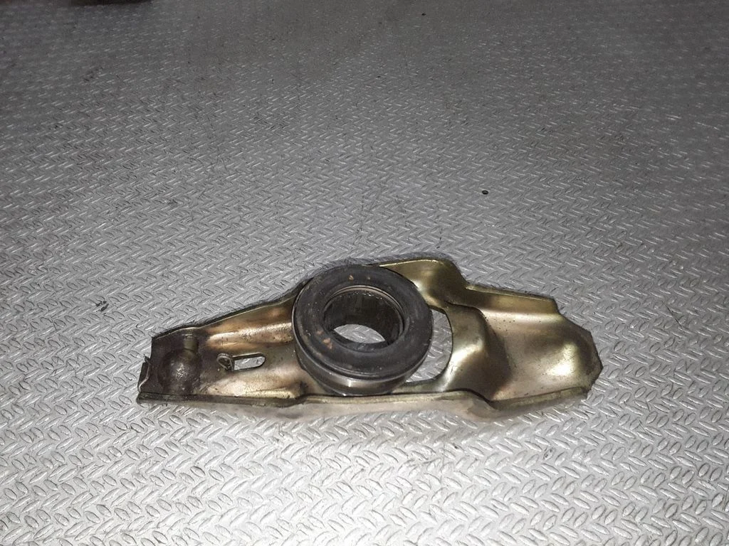 Clutch release arm fork MPU012141719B